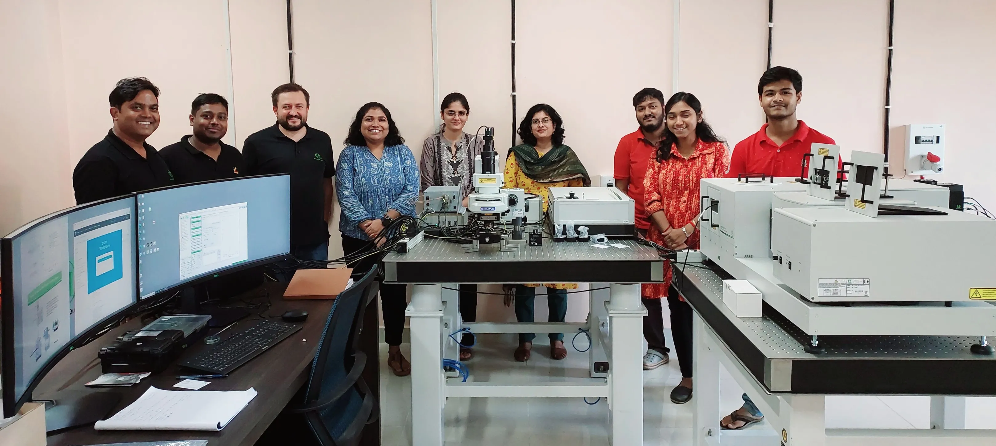 Photoluminescence Lab